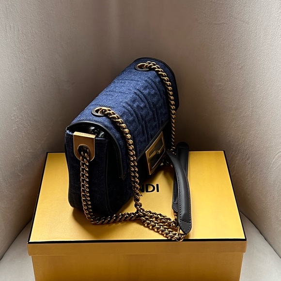 ❌SOLD❌ NEW FENDI Denim Medium Midi Baguette with Zucca print interior Crossbody - Picture 7 of 11
